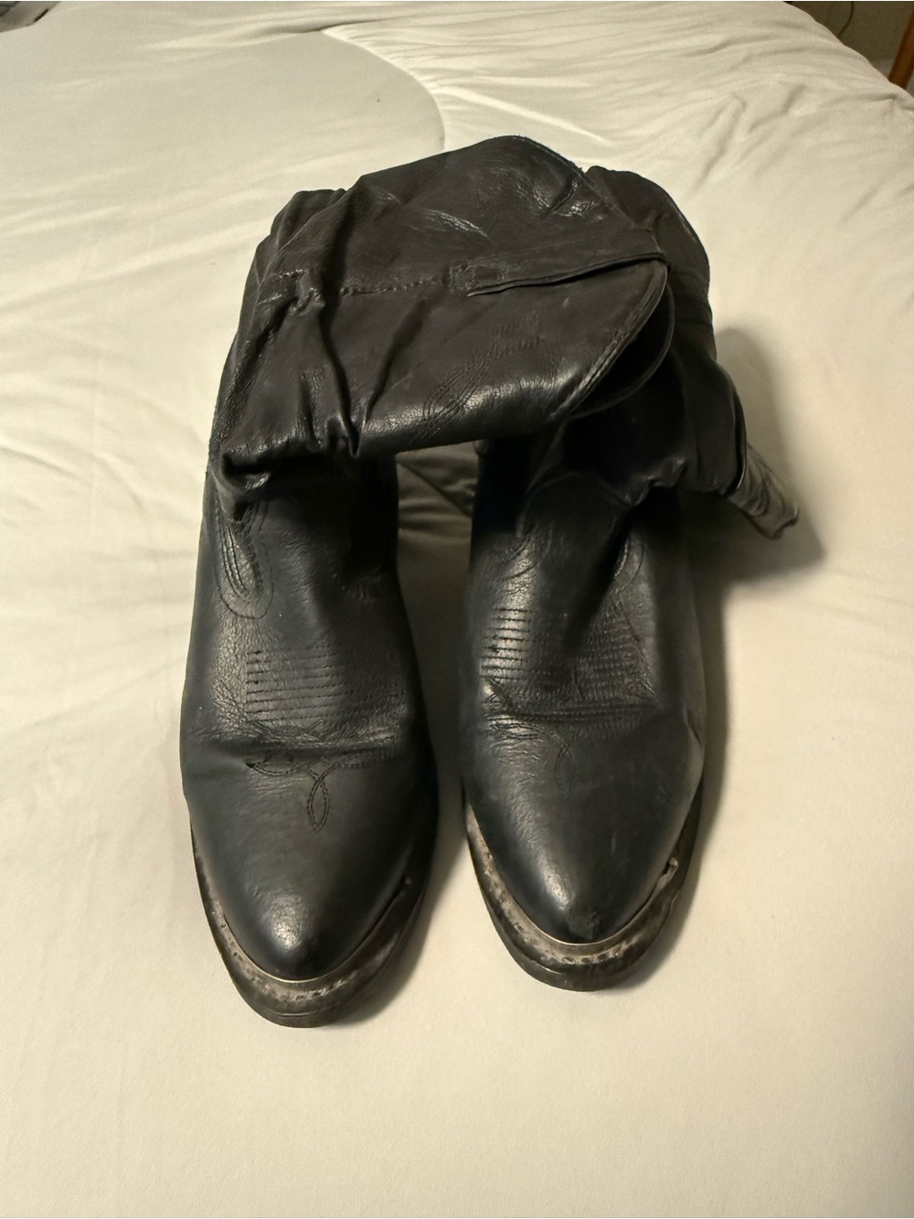 Shyanne Black Leather Pointed-Toe Western Boots
